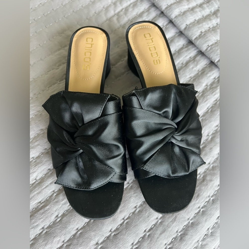 Chico's Black Wallis Satin Bow Mules 6.5